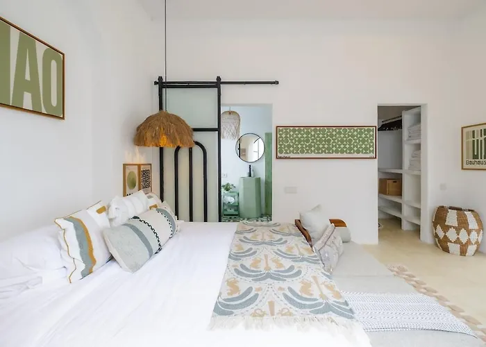 Ocean View 4br Design With Lap Pool & Rooftop Jacuzzi Villa Jimbaran