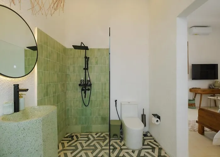 Villa Ocean View 4br Design With Lap Pool & Rooftop Jacuzzi