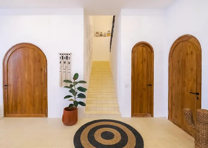 Villa Ocean View 4br Design With Lap Pool & Rooftop Jacuzzi *